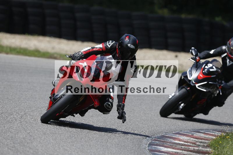 /Archiv-2025/26 11.06.2025 Peter Studer have fun ADR/Gruppe blau/team